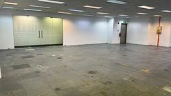Singapore Land Tower (D1), Office #524782581